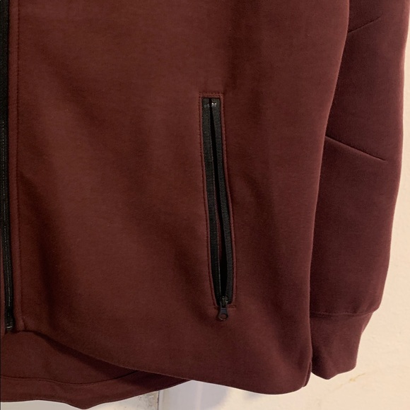 Women’s Nike tech maroon full zip hoodie! NWT - Picture 3 of 5